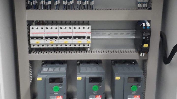 TÜM MAKİNA ARIZALARINIZDA SİZLERE BİR TELEFON YAKINIZ